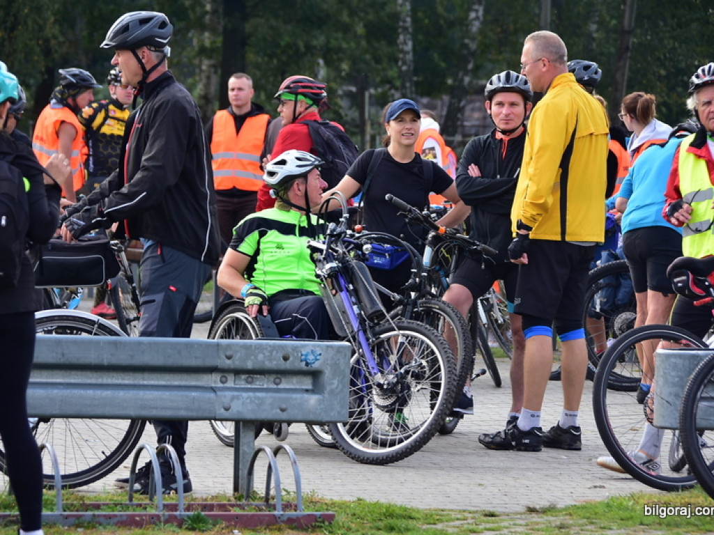 Kilkuset rowerzystów na szlaku 
