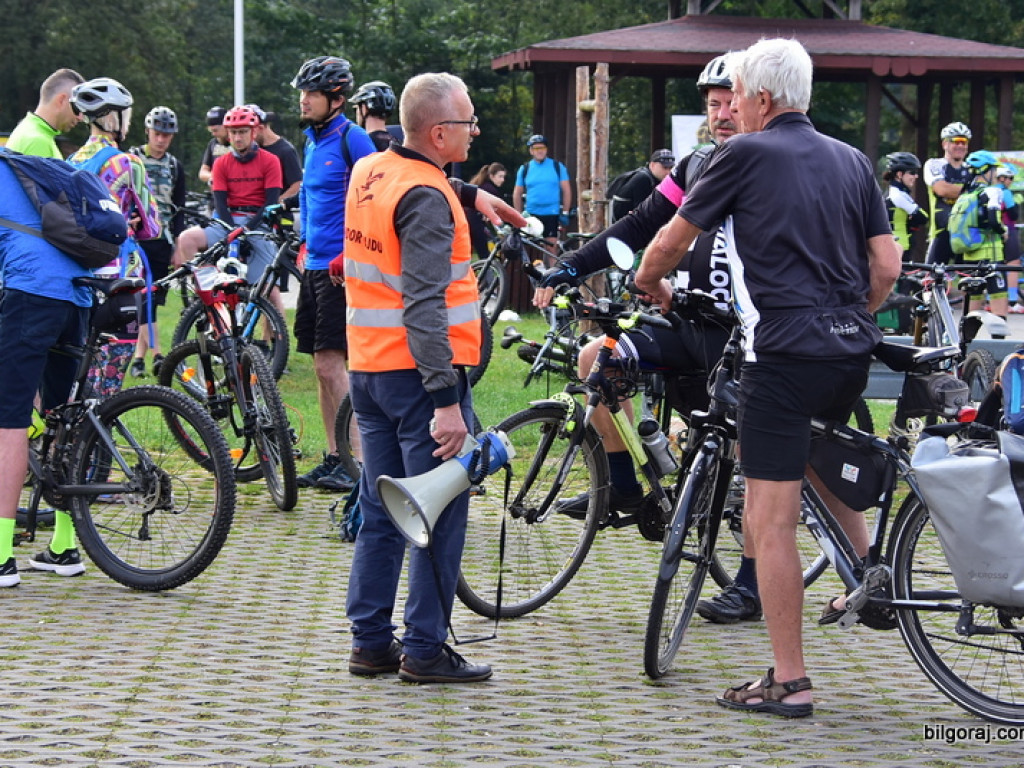 Kilkuset rowerzystów na szlaku 