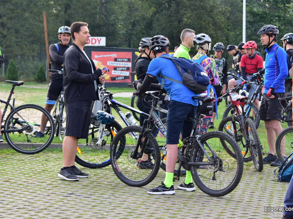 Kilkuset rowerzystów na szlaku 