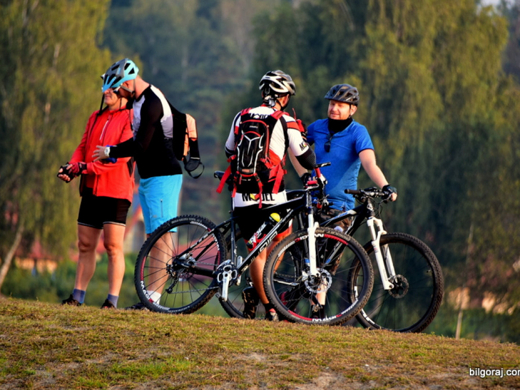 Kilkuset rowerzystów na szlaku 