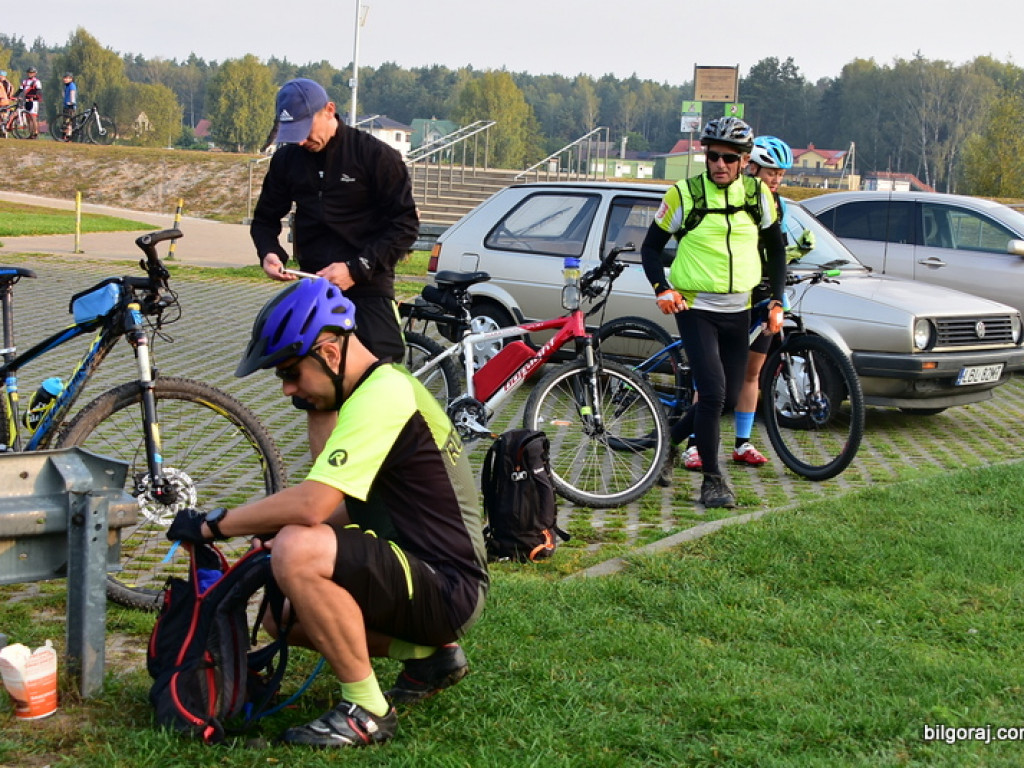 Kilkuset rowerzystów na szlaku 