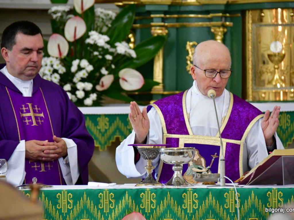 Msza święta żałobna za księdza Romana Kulczyckiego (FOTO)