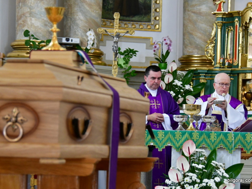 Msza święta żałobna za księdza Romana Kulczyckiego (FOTO)