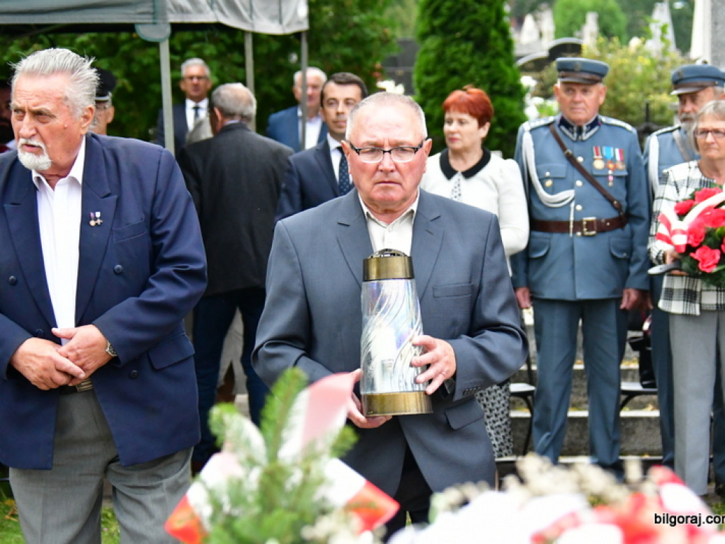 Powiat biłgorajski uczcił ofiary sowieckiej agresji na Polskę (FOTO, VIDEO)