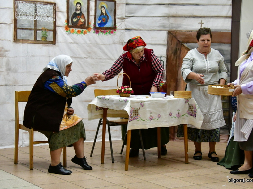 Teatr obrzędowy przekaźnikiem tradycji (FOTO)