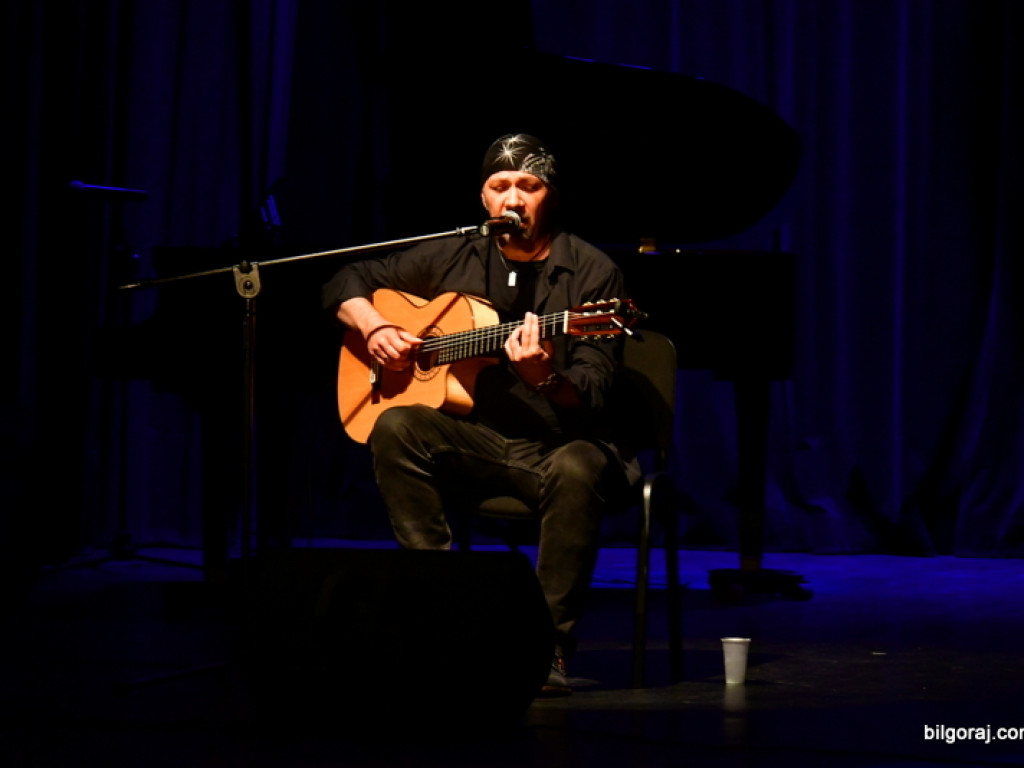 Poezja śpiewana w BCK. Drugi dzień Spotkań to koncert konkursowy i występy przyjaciół (FOTO)