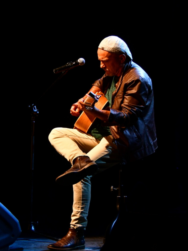 Poezja śpiewana w BCK. Drugi dzień Spotkań to koncert konkursowy i występy przyjaciół (FOTO)