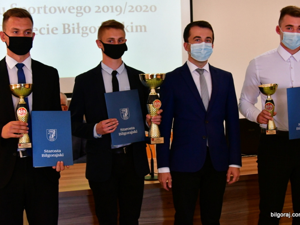 Sportowe, powiatowe podsumowanie roku szkolnego 2019/2020 (FOTO, WYNIKI)