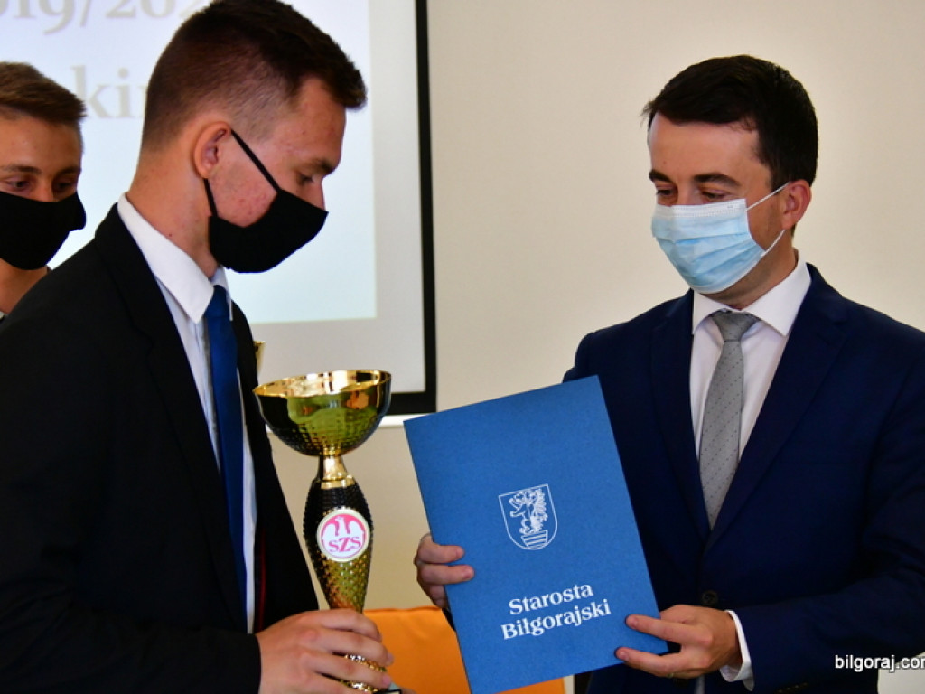 Sportowe, powiatowe podsumowanie roku szkolnego 2019/2020 (FOTO, WYNIKI)