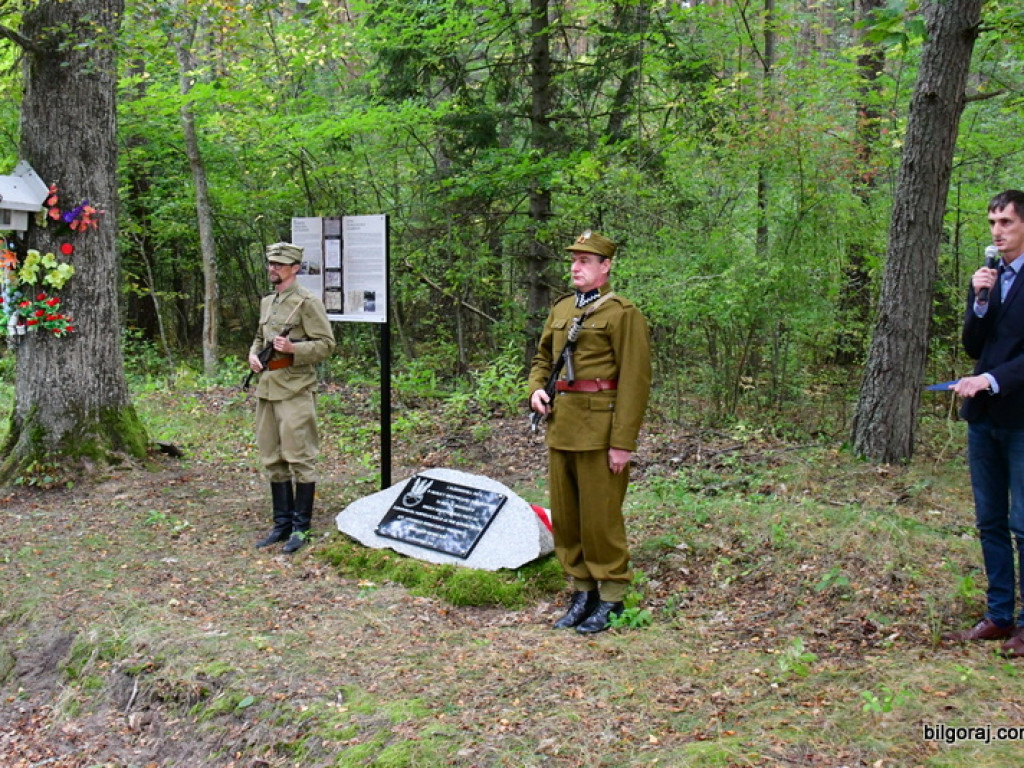 Kamień upamiętnił ważne dla partyzantów miejsce (FOTO)