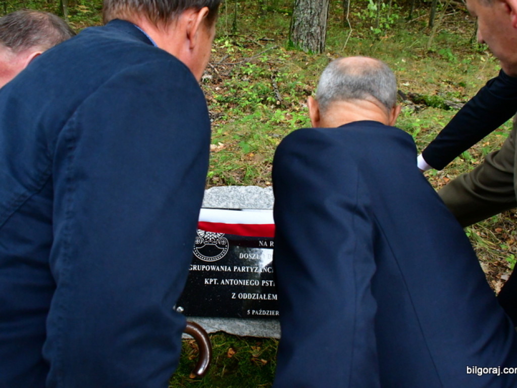 Kamień upamiętnił ważne dla partyzantów miejsce (FOTO)