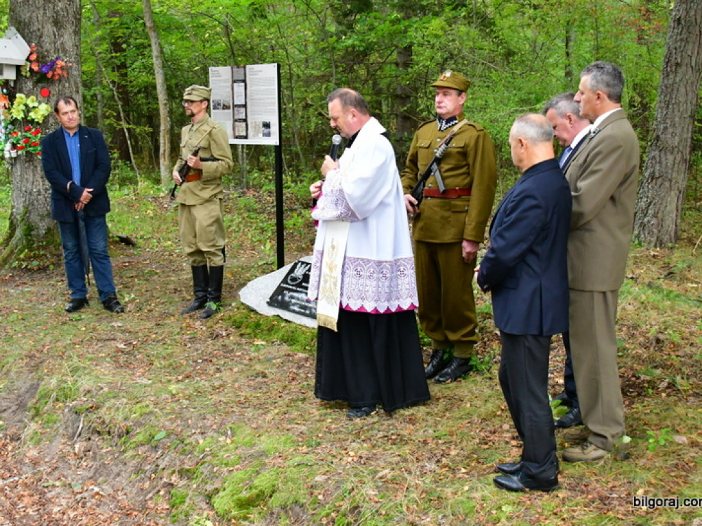 Kamień upamiętnił ważne dla partyzantów miejsce (FOTO)