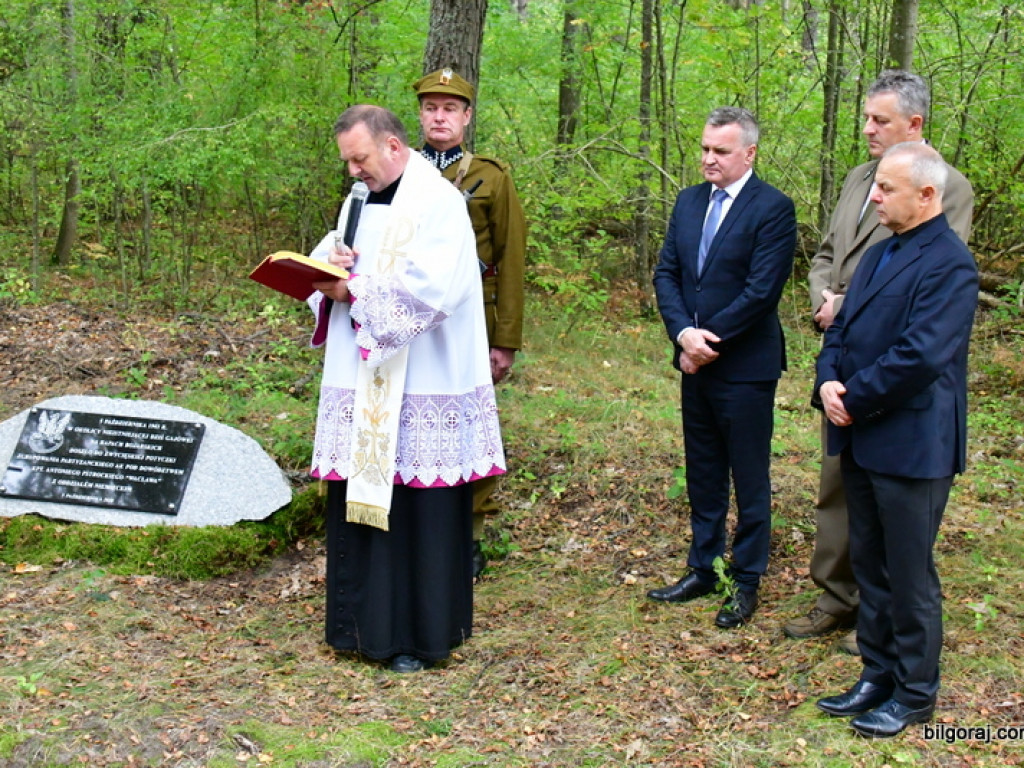 Kamień upamiętnił ważne dla partyzantów miejsce (FOTO)