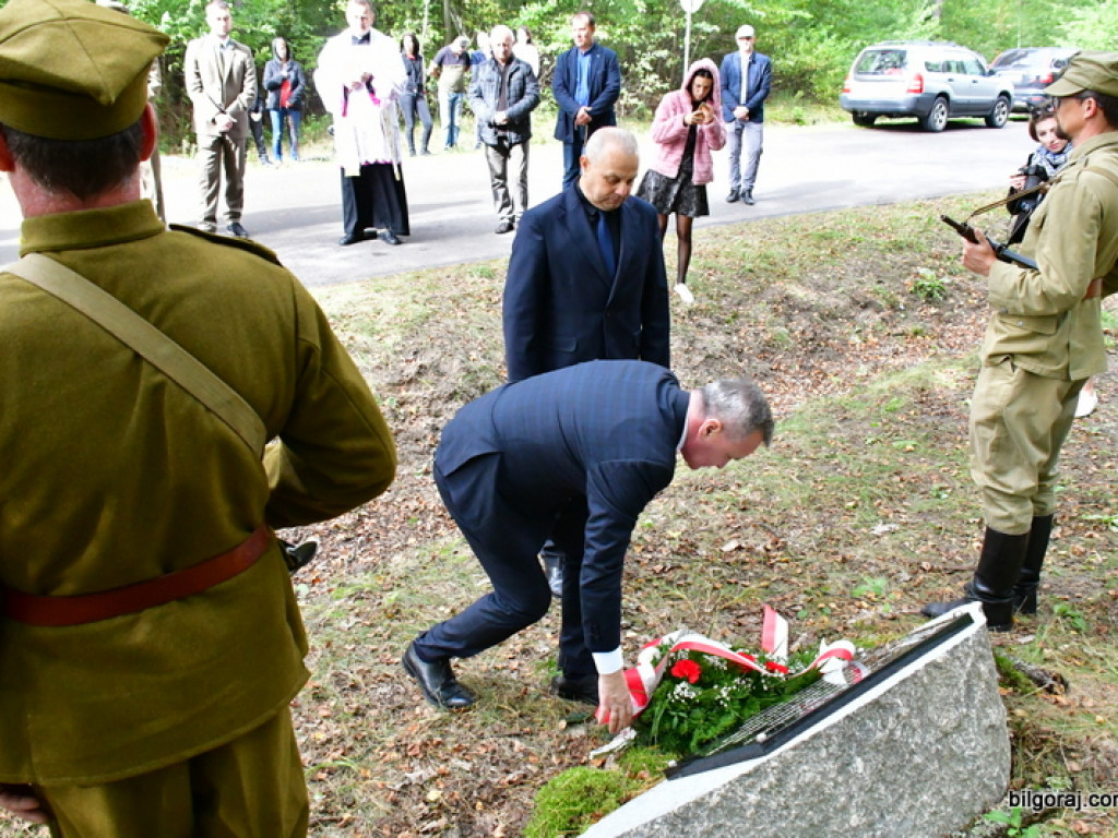 Kamień upamiętnił ważne dla partyzantów miejsce (FOTO)