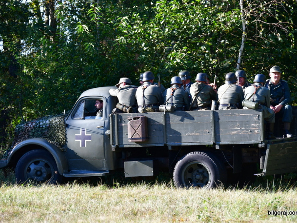 Widowisko w Brodziakach przypomniało historię z czasów II wojny światowej (FOTO)