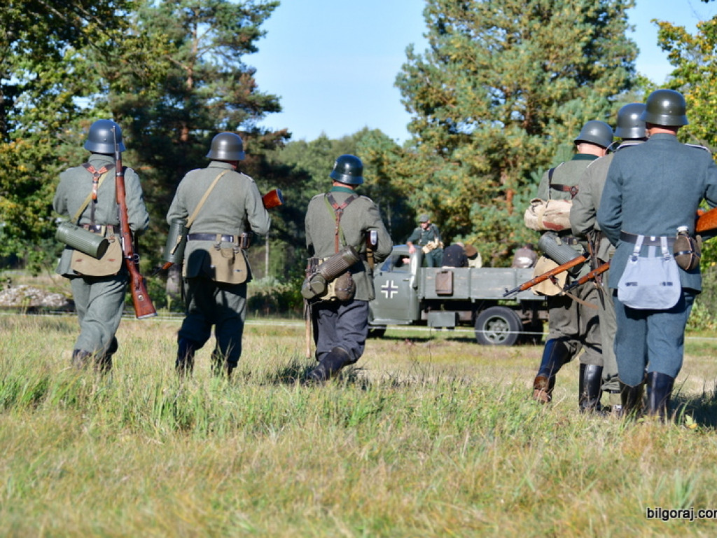 Widowisko w Brodziakach przypomniało historię z czasów II wojny światowej (FOTO)