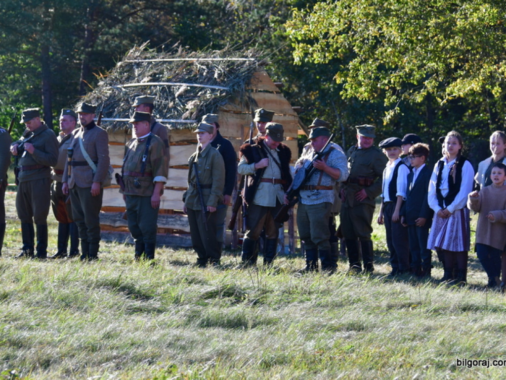 Widowisko w Brodziakach przypomniało historię z czasów II wojny światowej (FOTO)