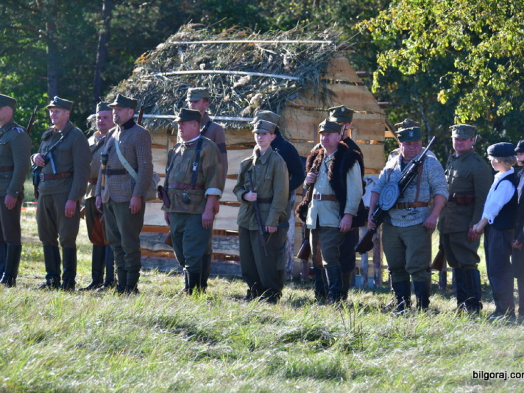 Widowisko w Brodziakach przypomniało historię z czasów II wojny światowej (FOTO)
