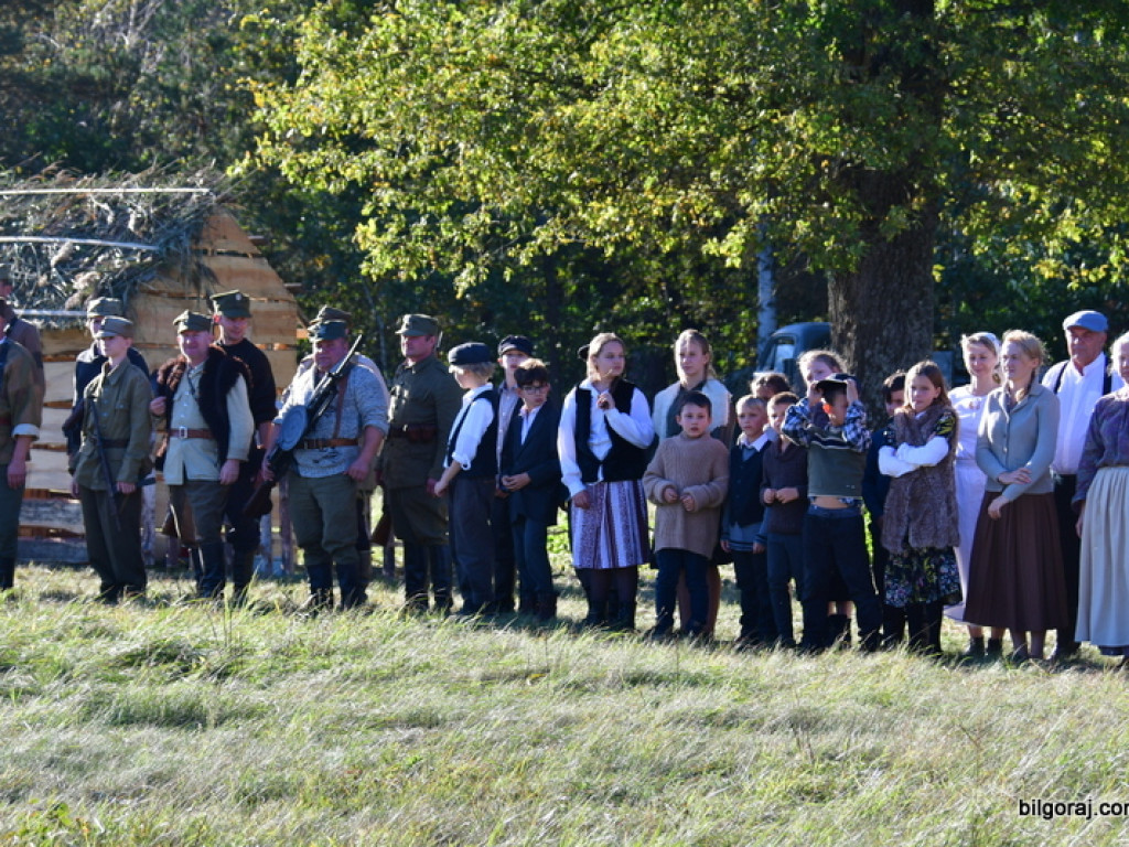Widowisko w Brodziakach przypomniało historię z czasów II wojny światowej (FOTO)