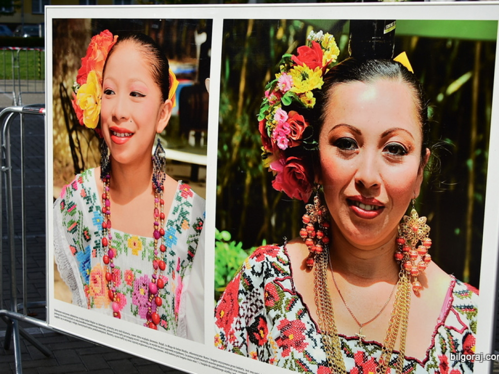 Co robią kobiety, żeby się podobać? (FOTO)