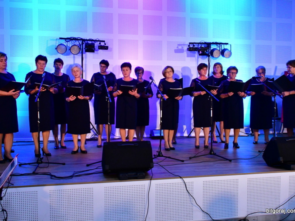 40 lat minęło jak jeden dzień, czyli jubileusz Zespołu Ludowego z Majdanu Nowego (FOTO)