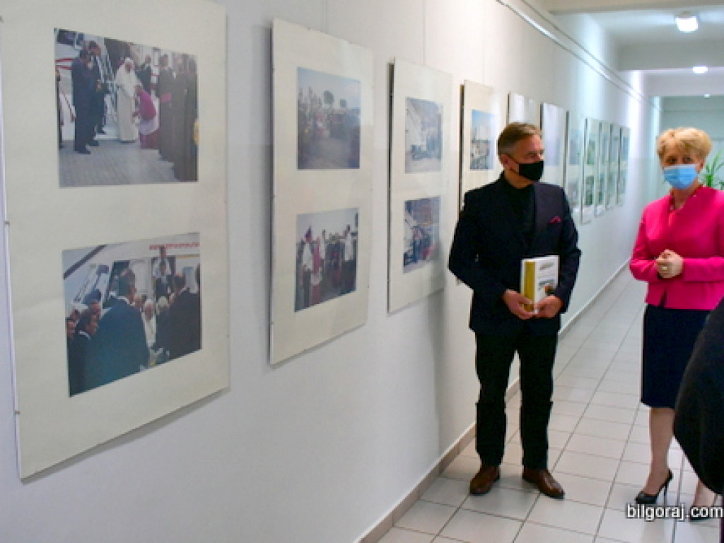 Wystawa niezwykłych zdjęć z wizyty Jana Pawła II w Zamościu (FOTO)