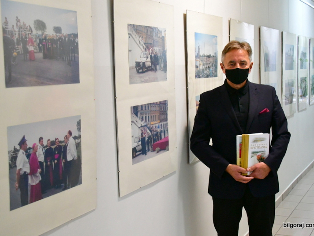 Wystawa niezwykłych zdjęć z wizyty Jana Pawła II w Zamościu (FOTO)