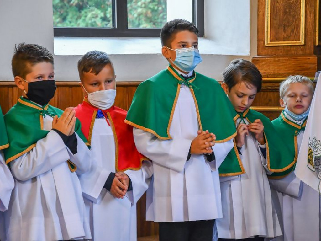Nowi ministranci w Tereszpolu (FOTO)