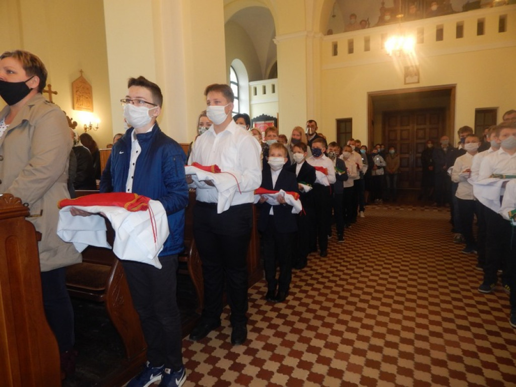 Nowi ministranci w Tereszpolu (FOTO)