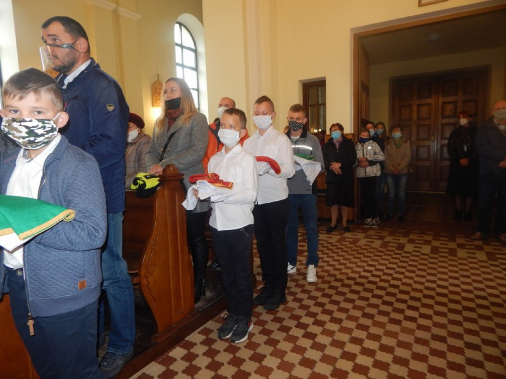 Nowi ministranci w Tereszpolu (FOTO)