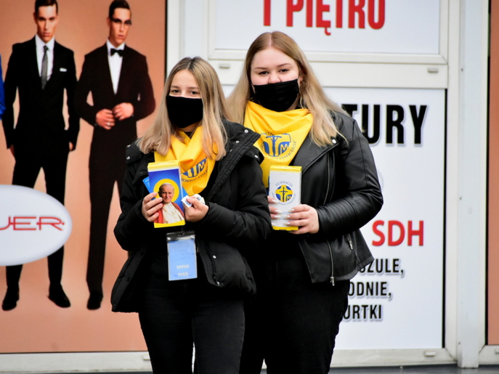 Biłgoraj. Zbiórka na Dzieło Nowego Tysiąclecia (FOTO)
