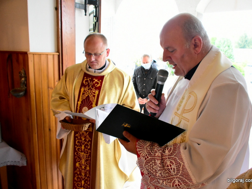 Dąbrowica. Uroczyste wprowadzenie nowego proboszcza (FOTO)