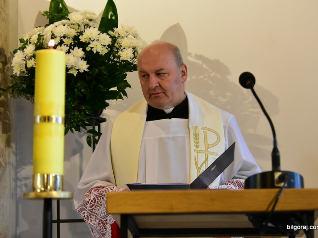 Dąbrowica. Uroczyste wprowadzenie nowego proboszcza (FOTO)
