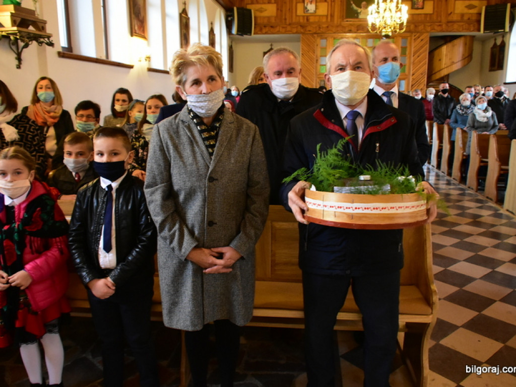 Dąbrowica. Uroczyste wprowadzenie nowego proboszcza (FOTO)