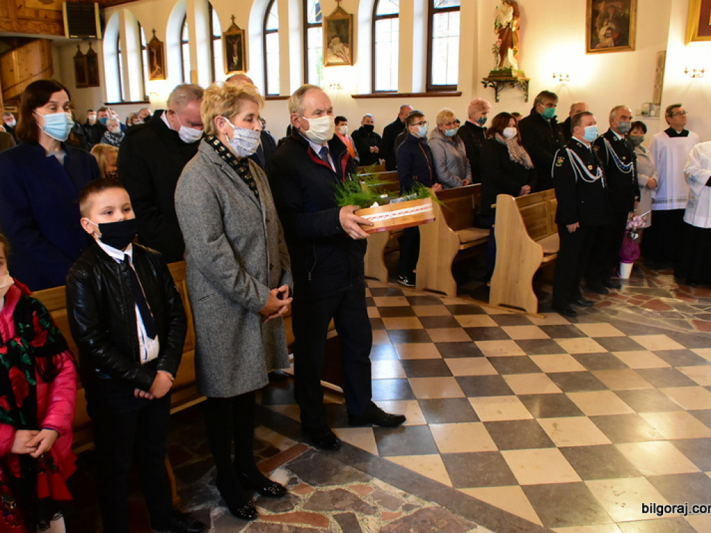 Dąbrowica. Uroczyste wprowadzenie nowego proboszcza (FOTO)