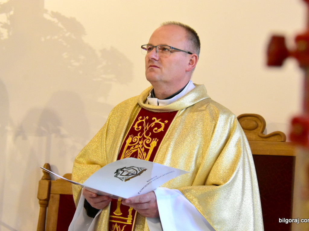 Dąbrowica. Uroczyste wprowadzenie nowego proboszcza (FOTO)
