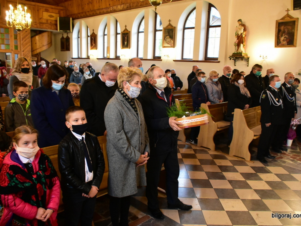 Dąbrowica. Uroczyste wprowadzenie nowego proboszcza (FOTO)