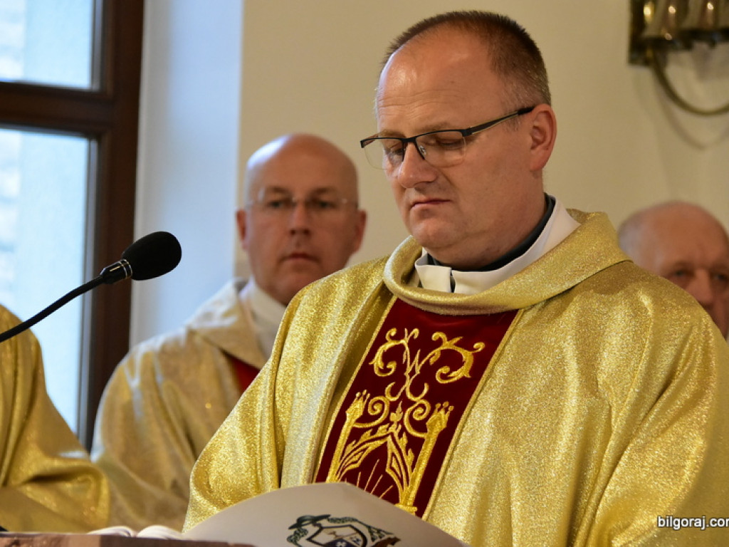 Dąbrowica. Uroczyste wprowadzenie nowego proboszcza (FOTO)