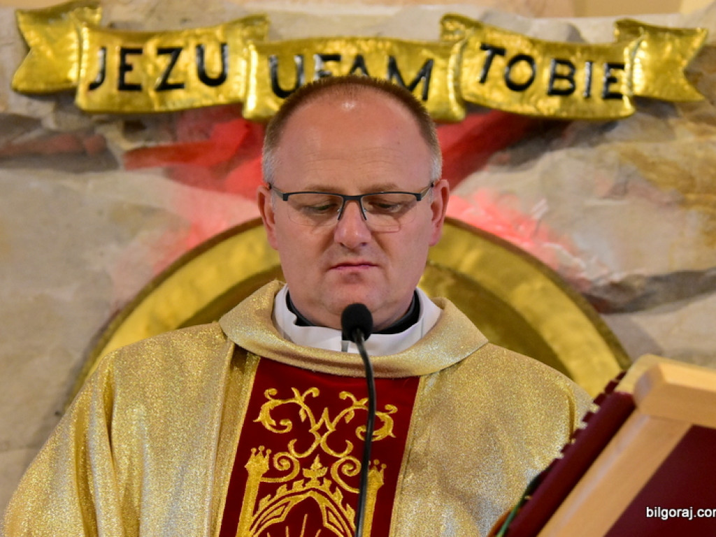 Dąbrowica. Uroczyste wprowadzenie nowego proboszcza (FOTO)