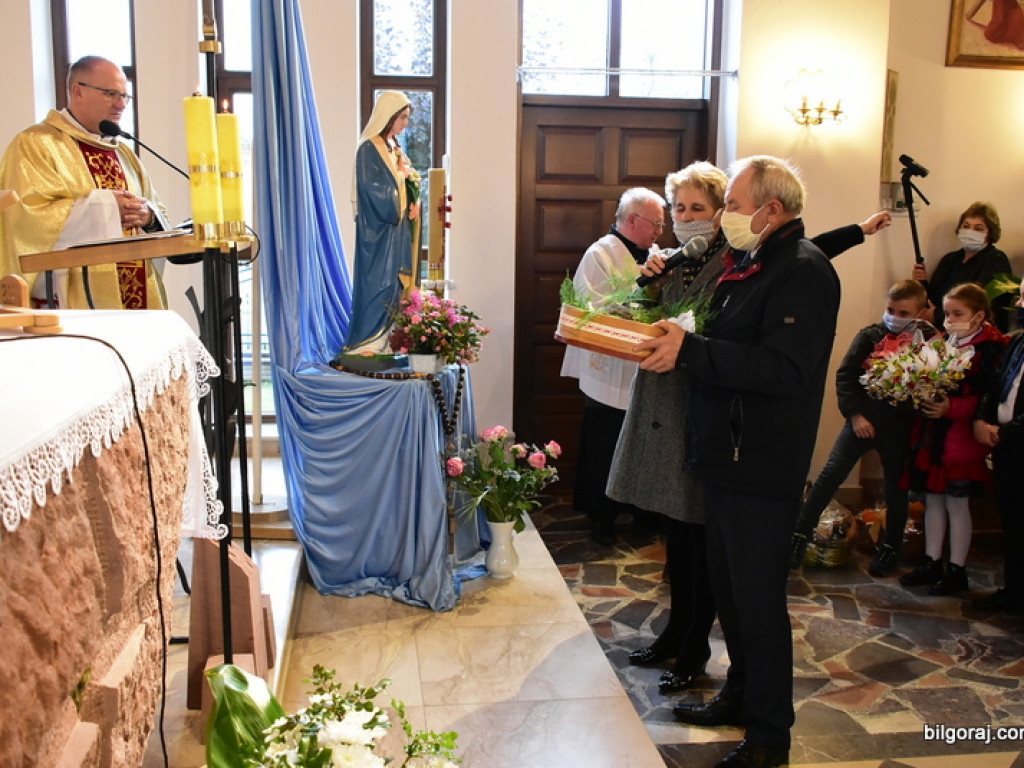 Dąbrowica. Uroczyste wprowadzenie nowego proboszcza (FOTO)