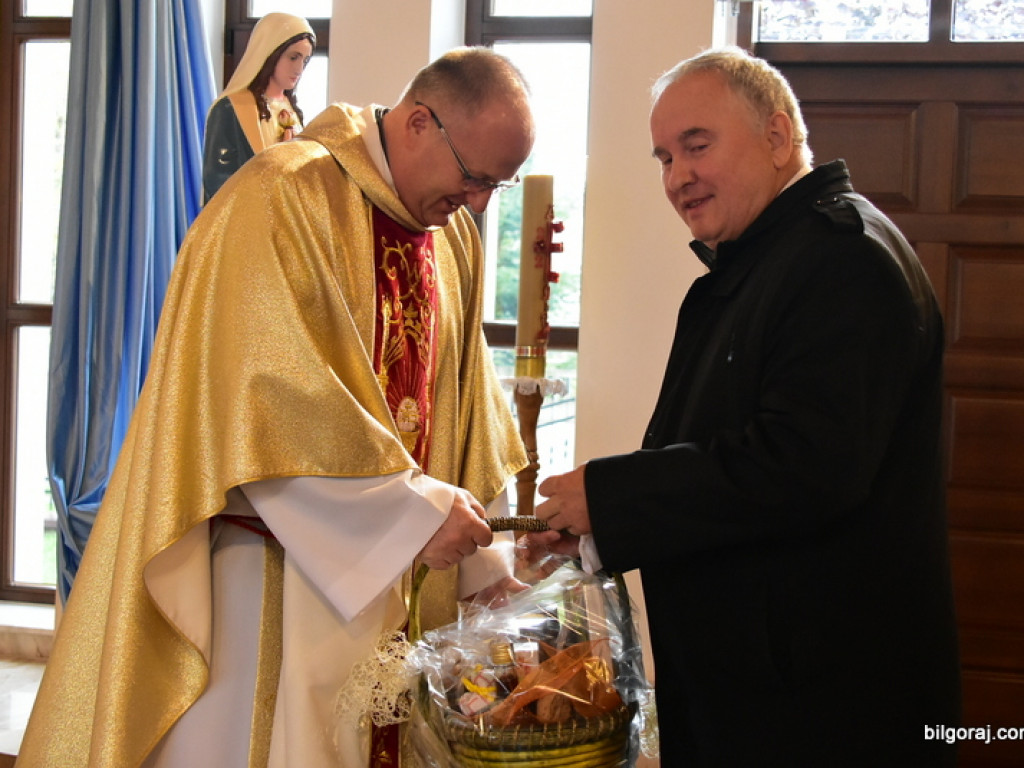 Dąbrowica. Uroczyste wprowadzenie nowego proboszcza (FOTO)
