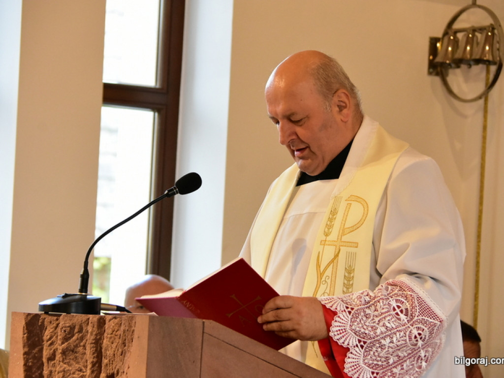 Dąbrowica. Uroczyste wprowadzenie nowego proboszcza (FOTO)