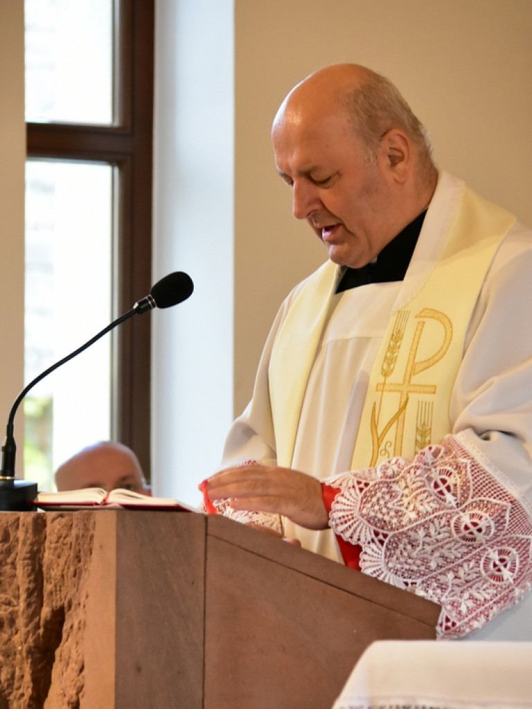 Dąbrowica. Uroczyste wprowadzenie nowego proboszcza (FOTO)