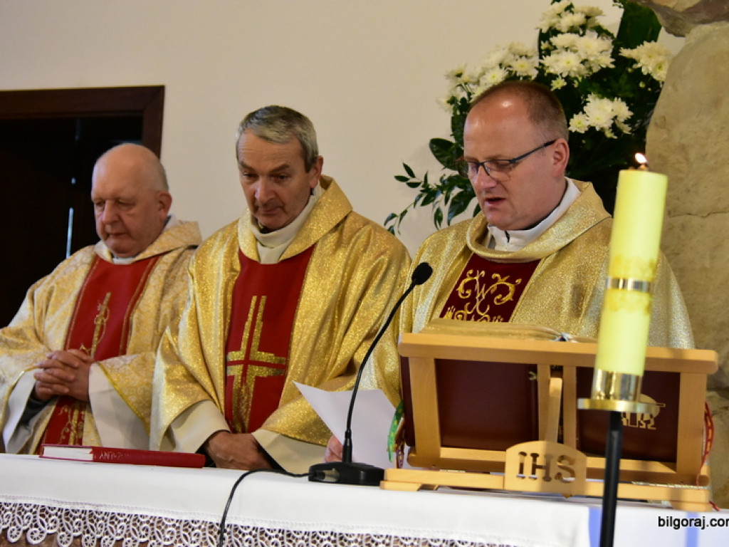 Dąbrowica. Uroczyste wprowadzenie nowego proboszcza (FOTO)