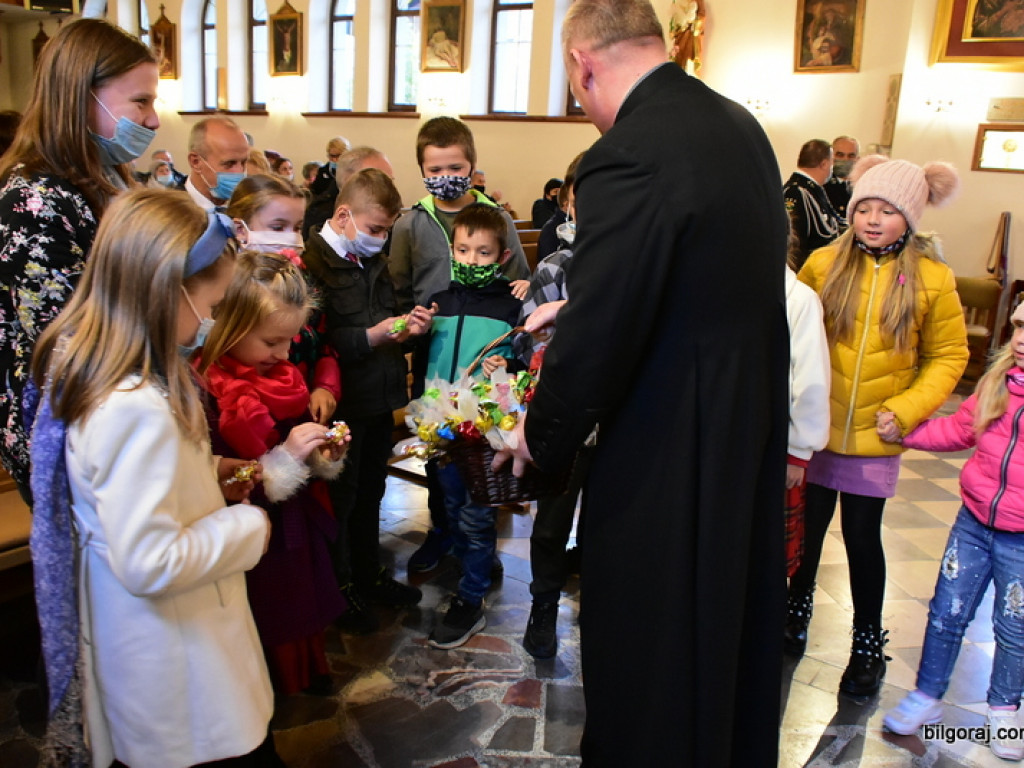 Dąbrowica. Uroczyste wprowadzenie nowego proboszcza (FOTO)