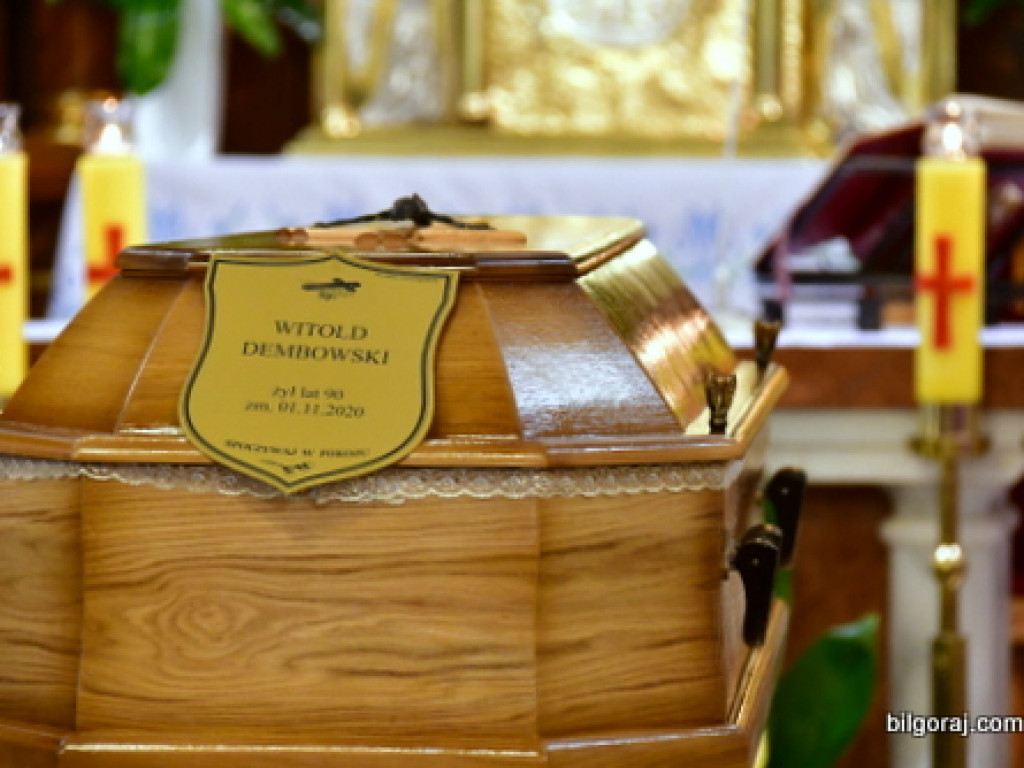 Pożegnali Witolda Dembowskiego, Zasłużonego dla Miasta Biłgoraj (FOTO)
