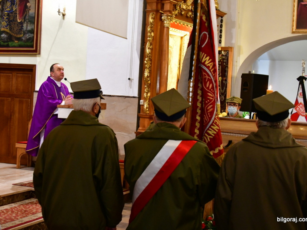 Pożegnali Witolda Dembowskiego, Zasłużonego dla Miasta Biłgoraj (FOTO)