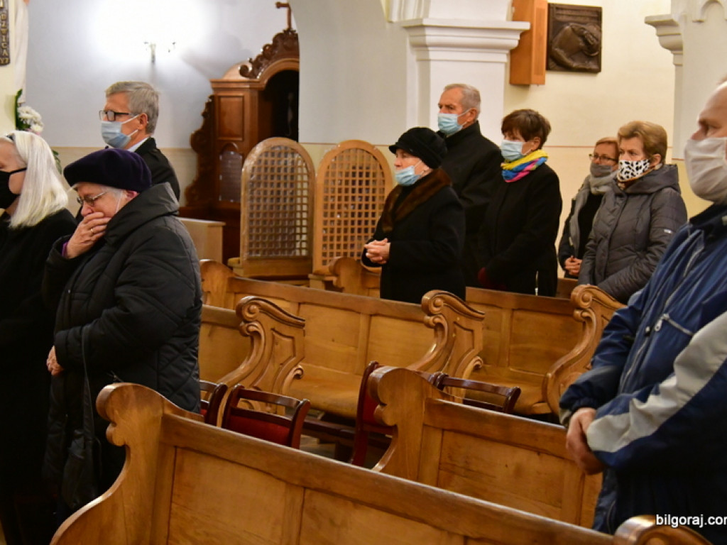 Pożegnali Witolda Dembowskiego, Zasłużonego dla Miasta Biłgoraj (FOTO)