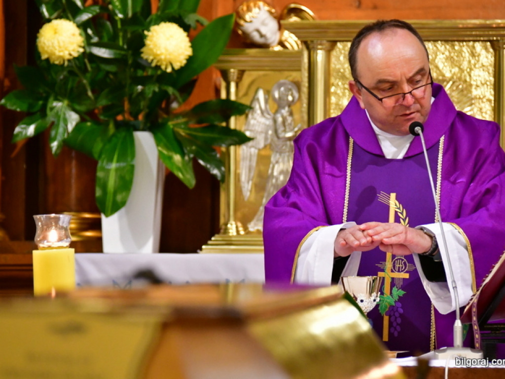 Pożegnali Witolda Dembowskiego, Zasłużonego dla Miasta Biłgoraj (FOTO)