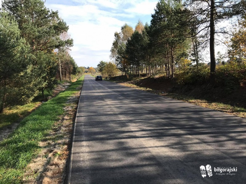 Powiatowe inwestycje drogowe nabierają tempa! (FOTO)